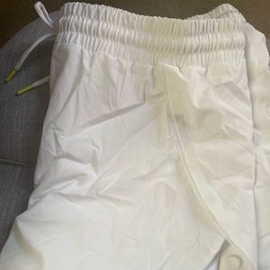 XXL white zyia flow shorts